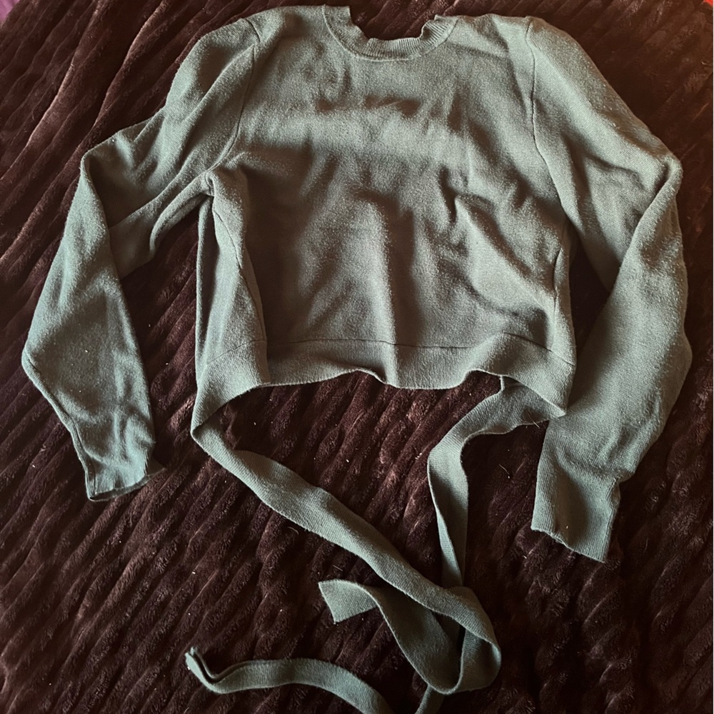 Green Long Sleeve Backless Top